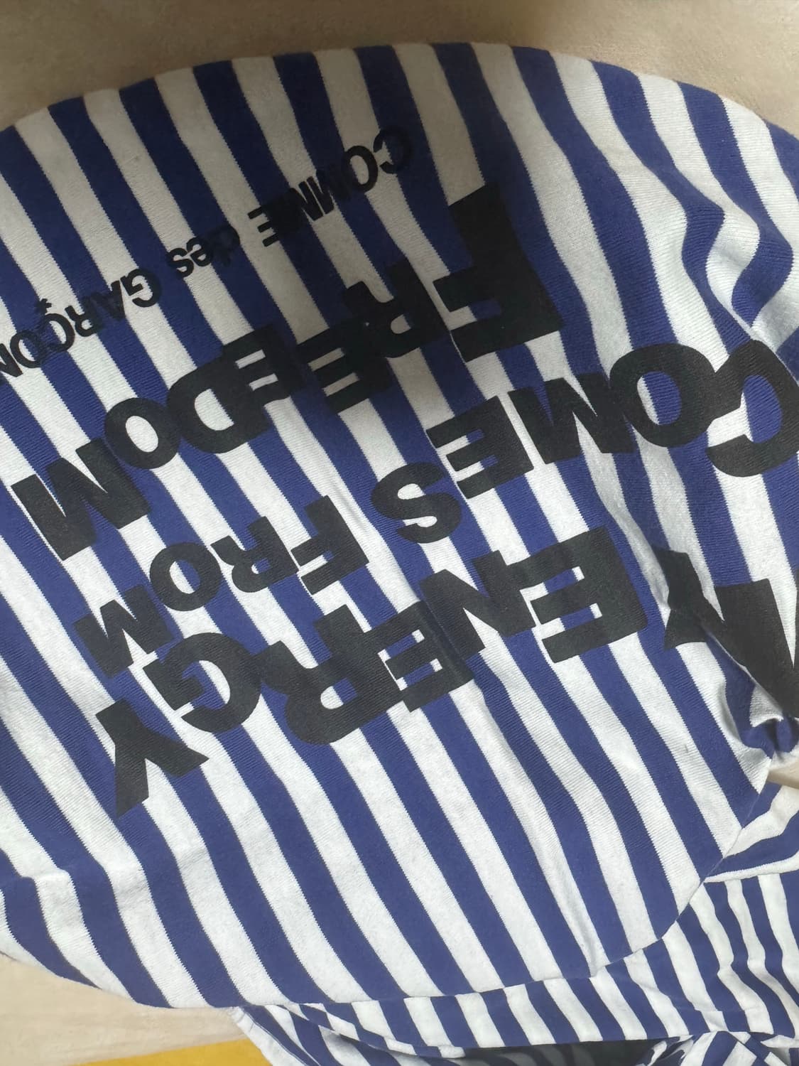 꼼데가르송 머플러 상품이미지1