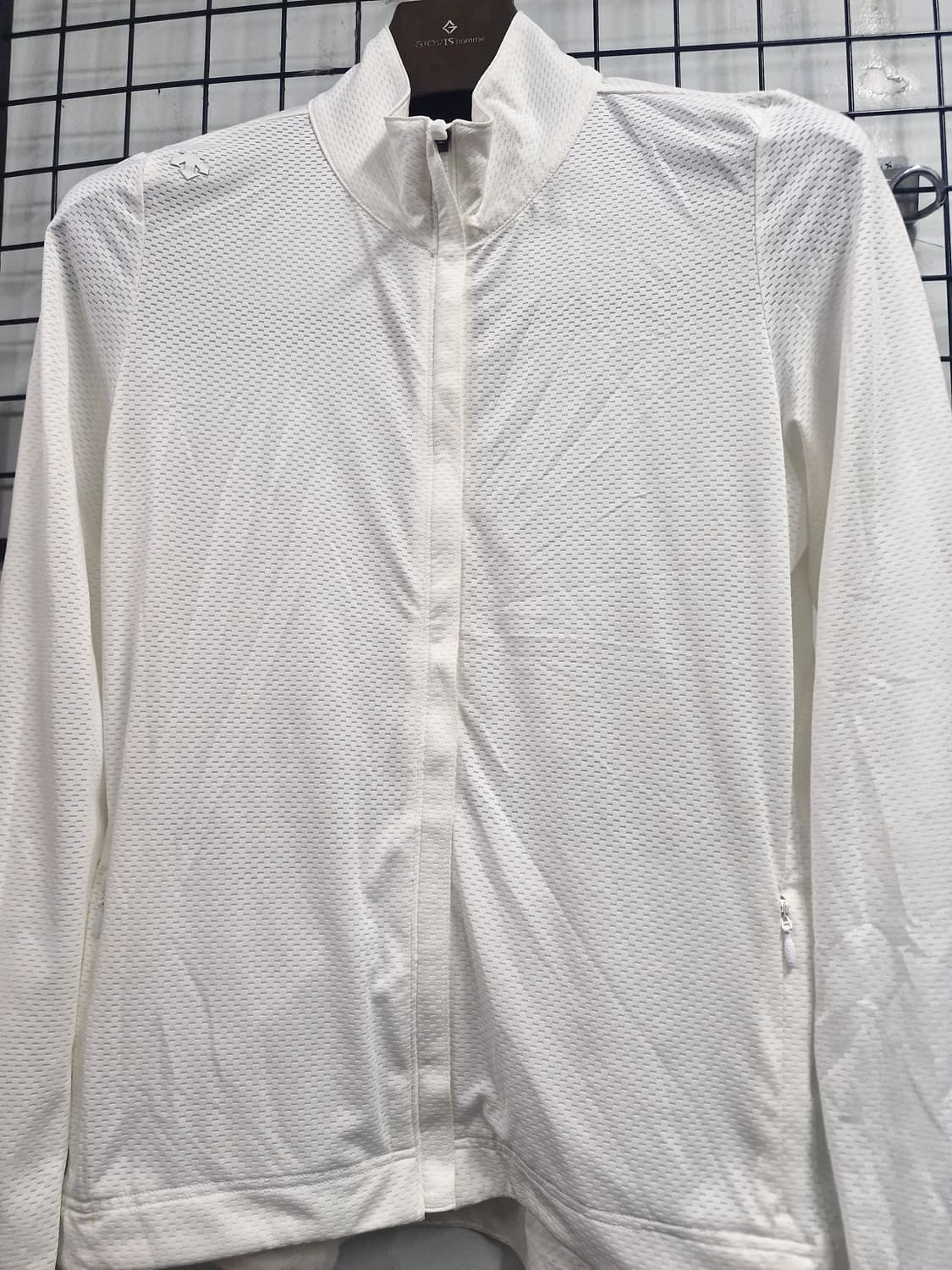 95-100L/66-77 데상트 화이트 기능성 자켓. 상품이미지5