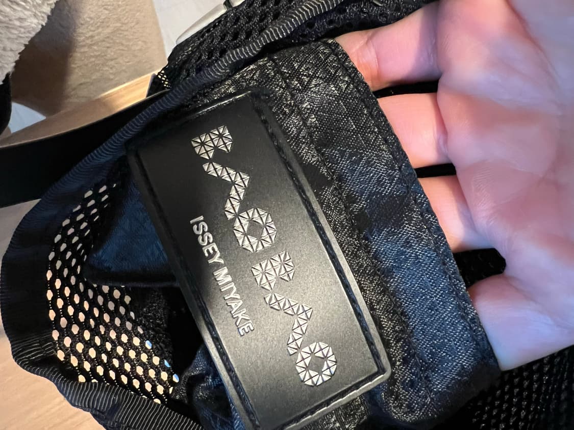 바오바오(정품) 박시 스몰 토트백 실버 상품이미지4