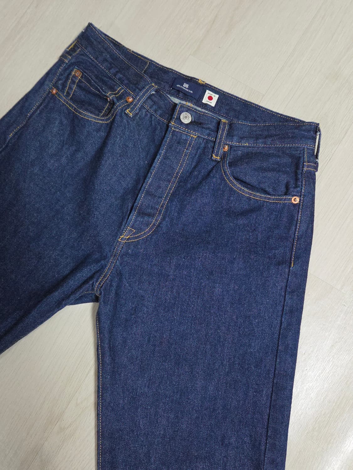 (착샷) 리바이스 501 블루탭 1980s 재팬 데님 상품이미지2