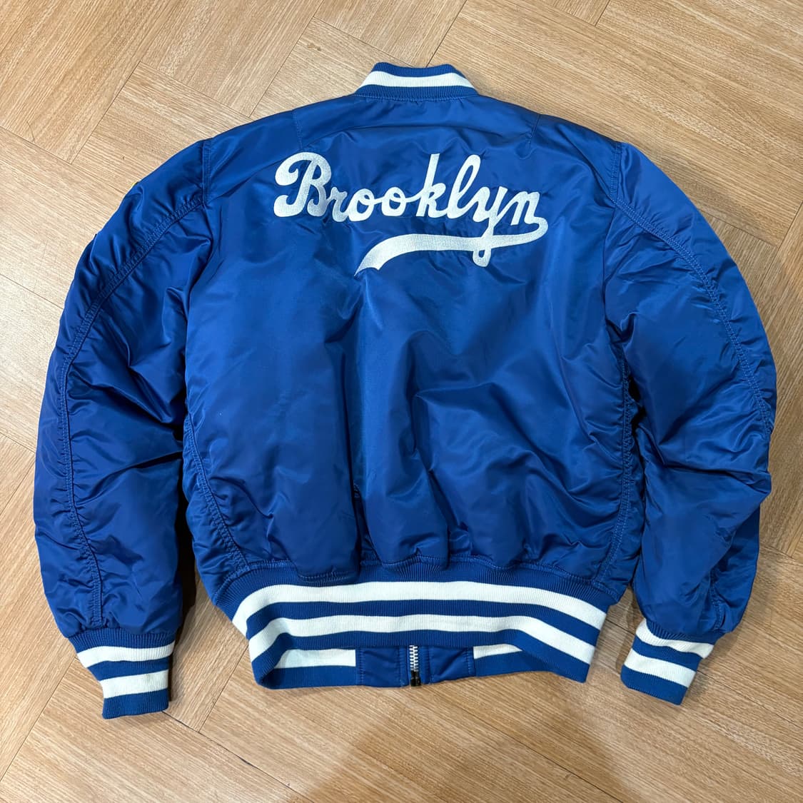 뉴에라 x 알파인더스트리 다져스 카모/블루 리버시블 봄버 자켓 상품이미지8