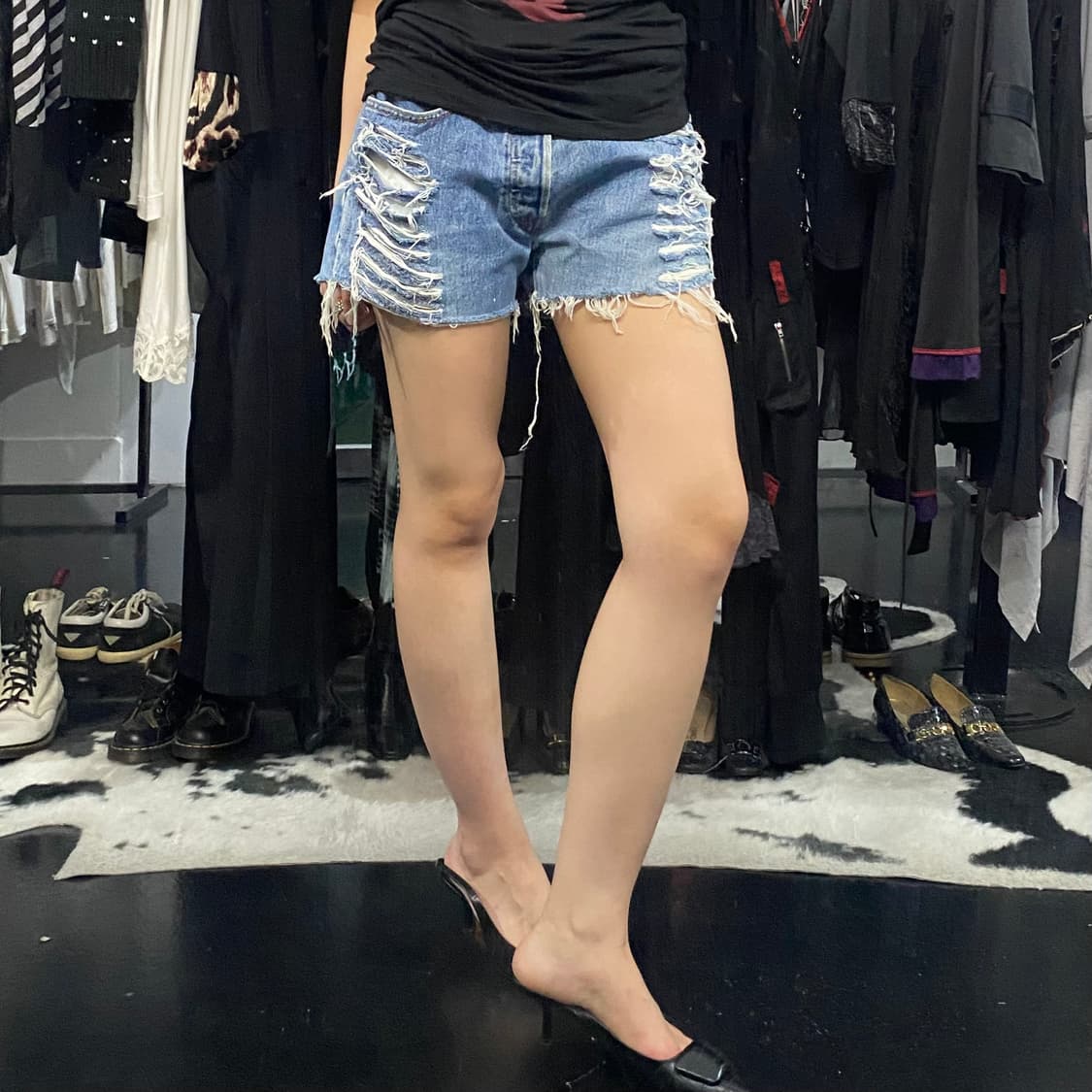Levi’s 501 데미지 디테일 데님 숏츠 상품이미지9