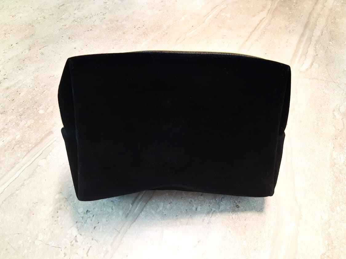입생로랑 YSL 블랙 벨벳 파우치 (새제품) 상품이미지5