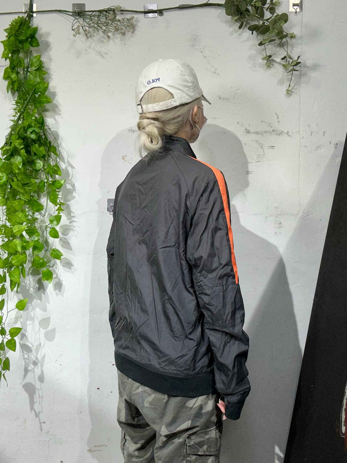 나이키 차콜 오렌지 사이드 라인 바람막이 자켓 S 상품이미지3