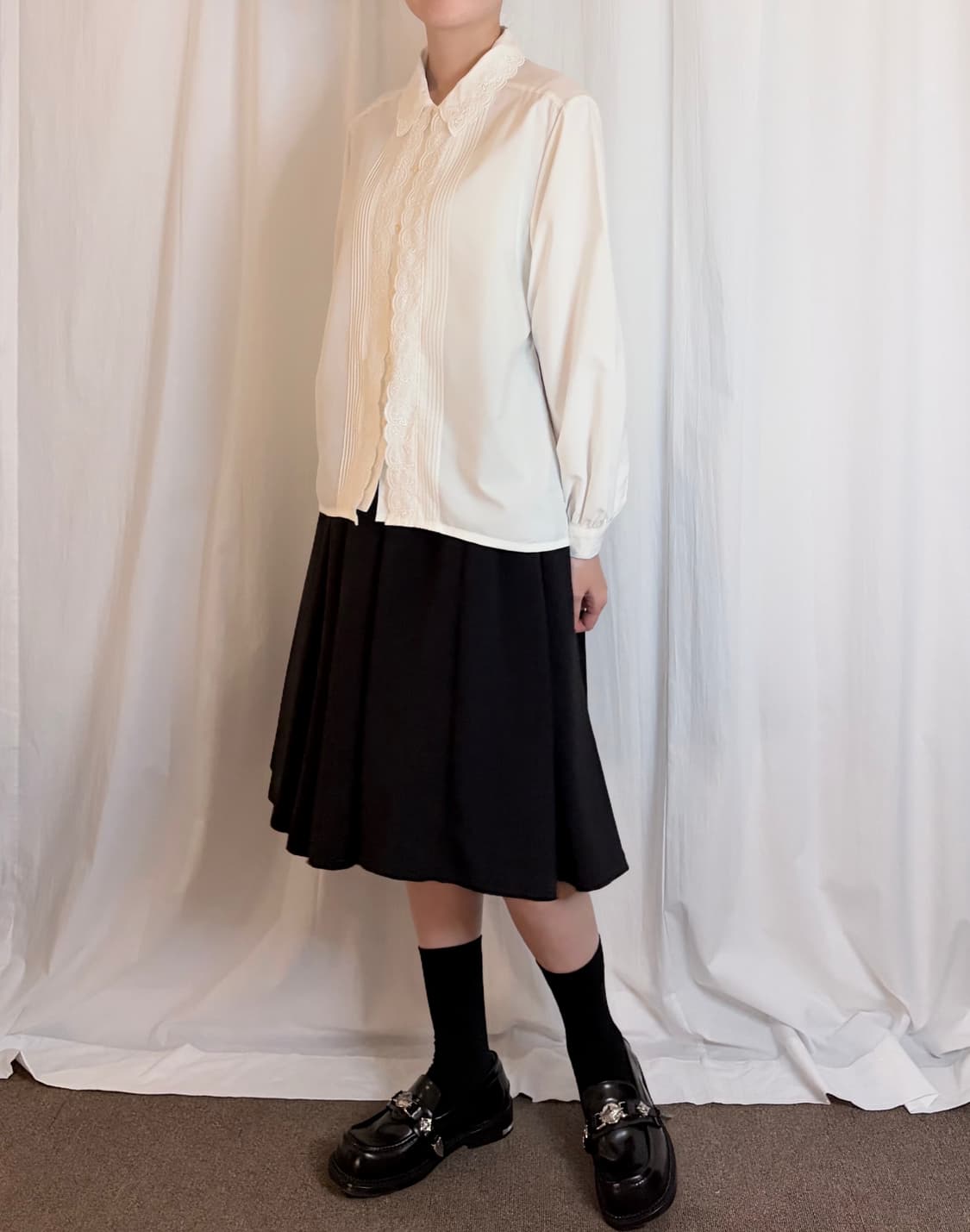Lace Collar Point Blouse - White 상품이미지2