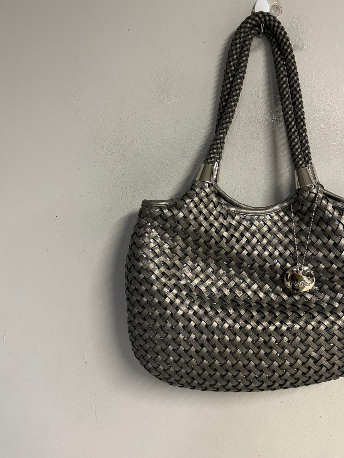 Y‘SACCS woven shoulder bag silver 상품이미지3