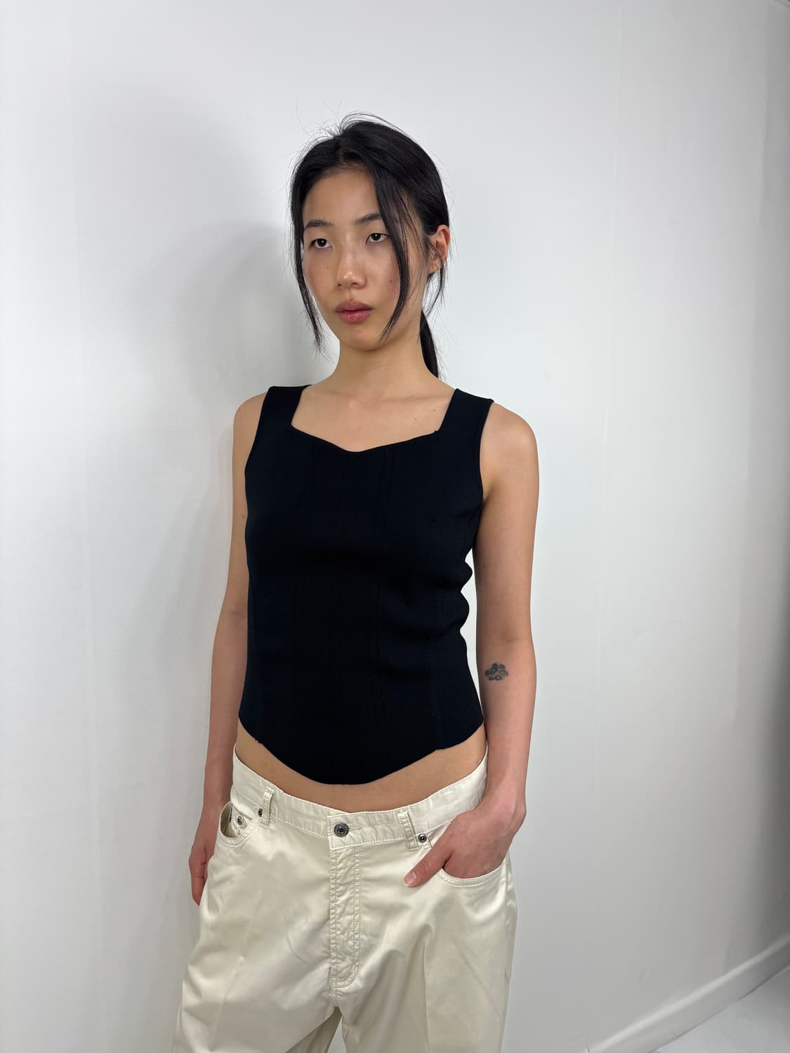 PANEL SQUARE NECK SLEEVELESS 상품이미지6