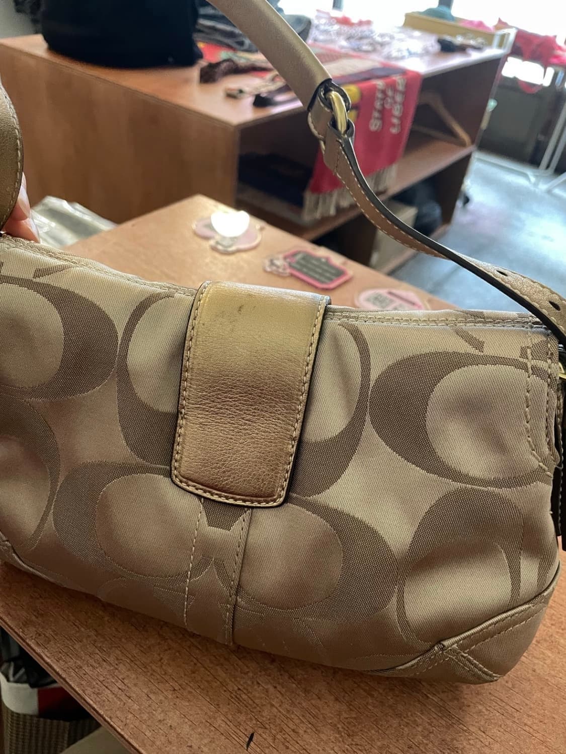 코치 골드 숄더백 새상품[무료배송] 상품이미지4