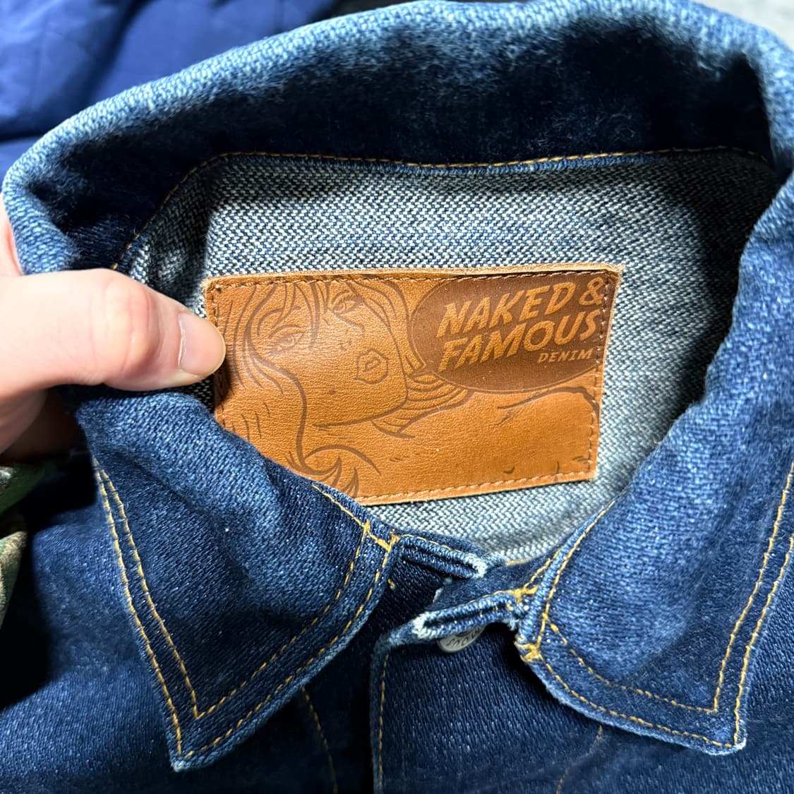 Naked & Famous 셀비지 데님 트러커 자켓 인디고 블루 상품이미지5