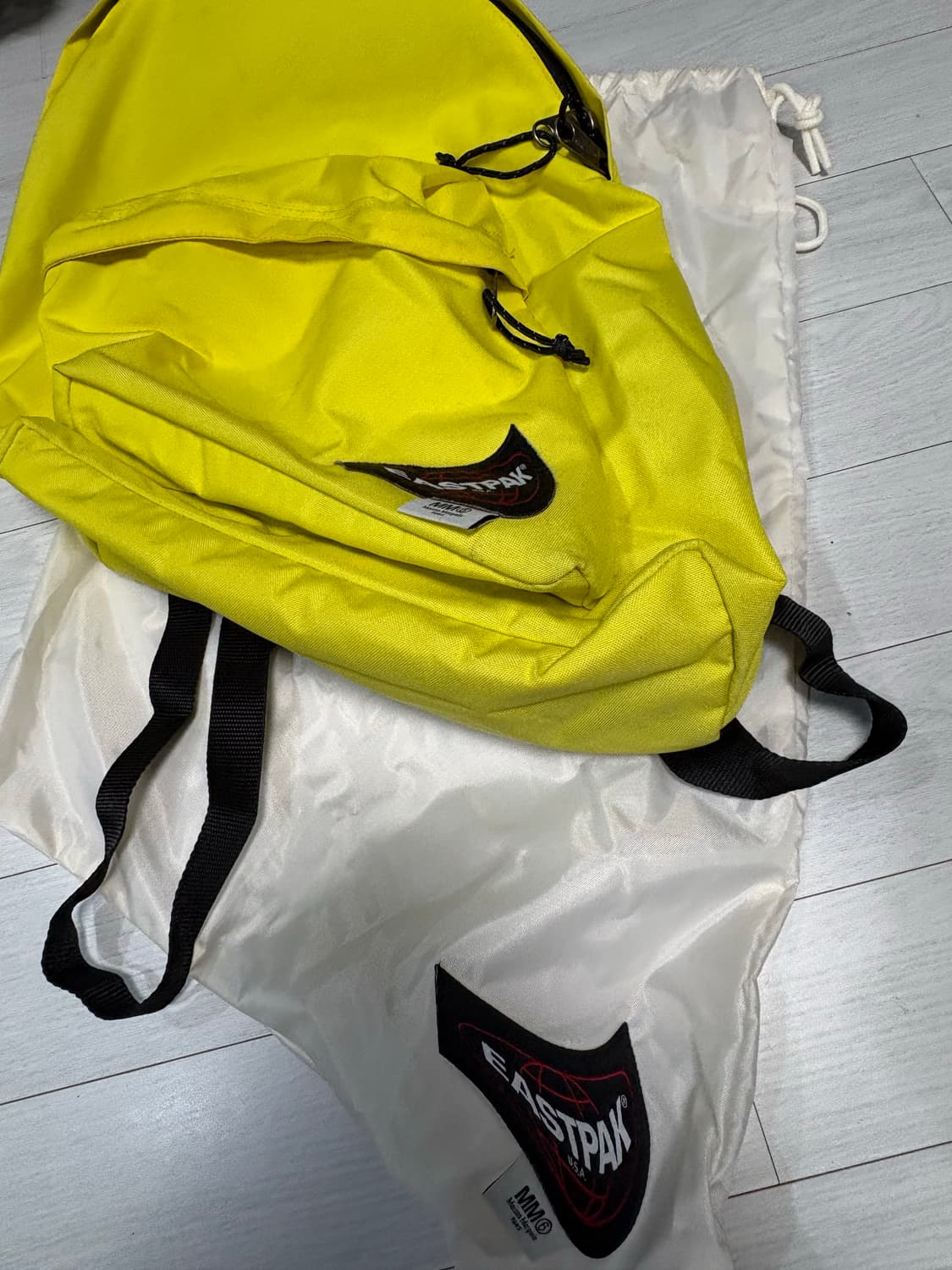 판매) 이스트팩XMM6 메종 마르지엘라 드리핑 백팩 옐로우 상품이미지2