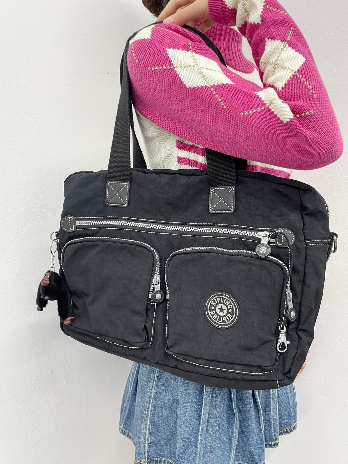 키플링 블랙 지퍼 포켓 숄더백  상품이미지2