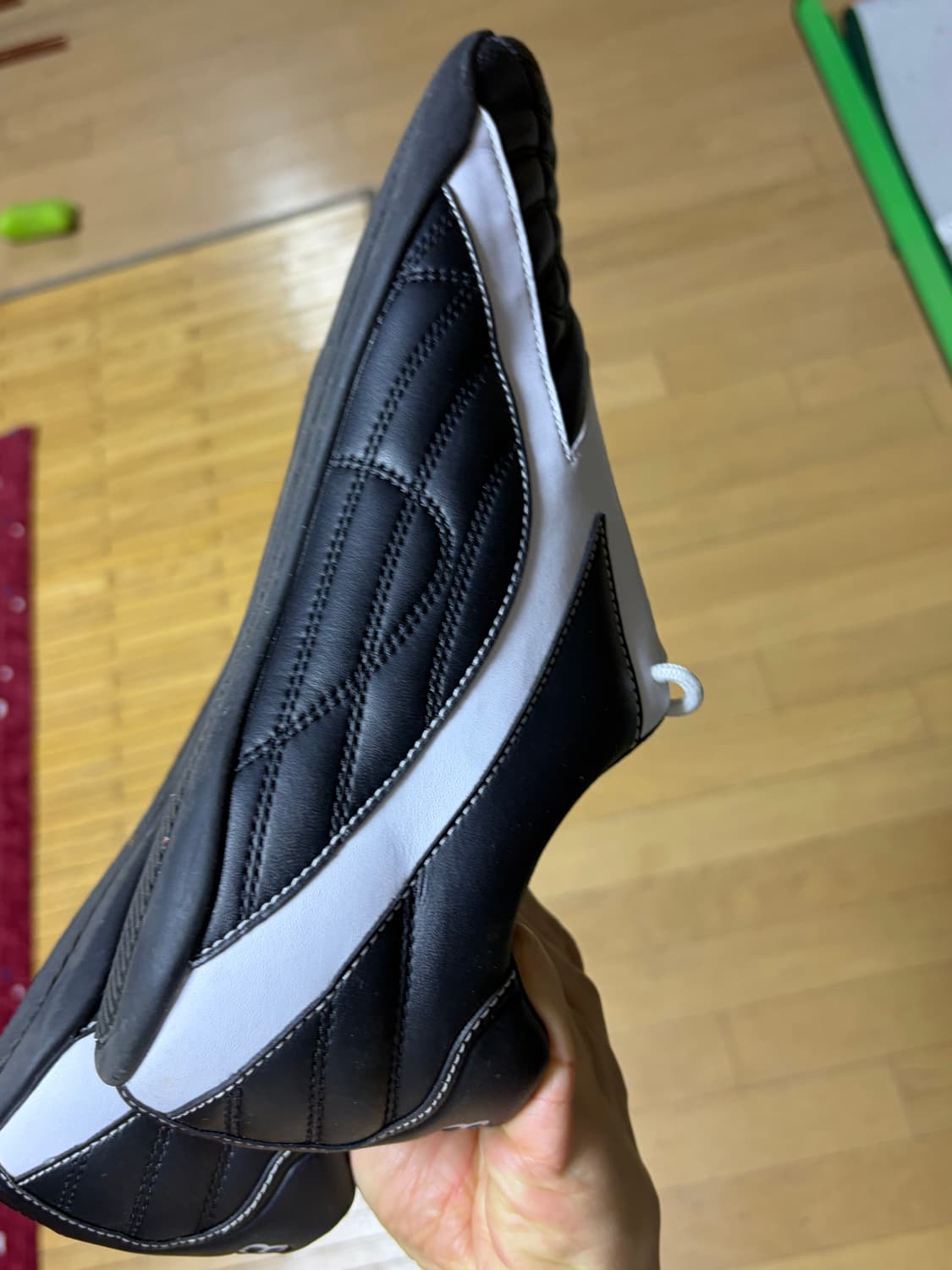 발렌시아가 젠 블랙화이트 판매합니다 (43) 상품이미지3