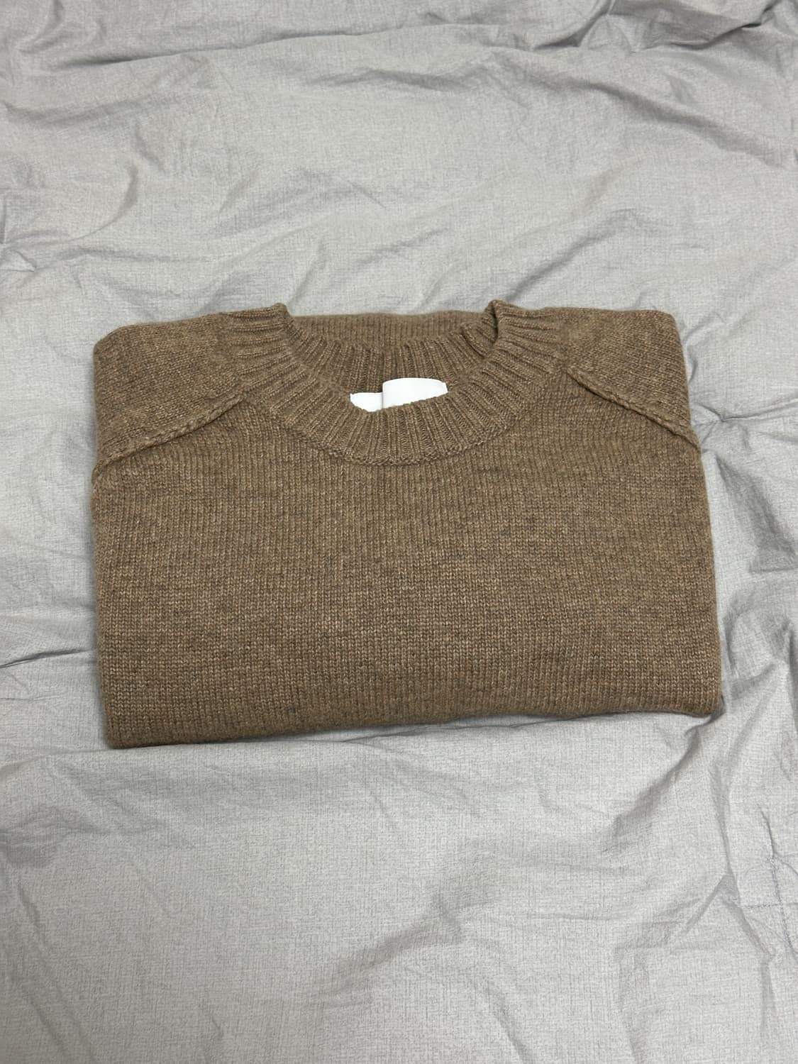 M) 아트이프액츠 핑거홀 니트 베이지  상품이미지2