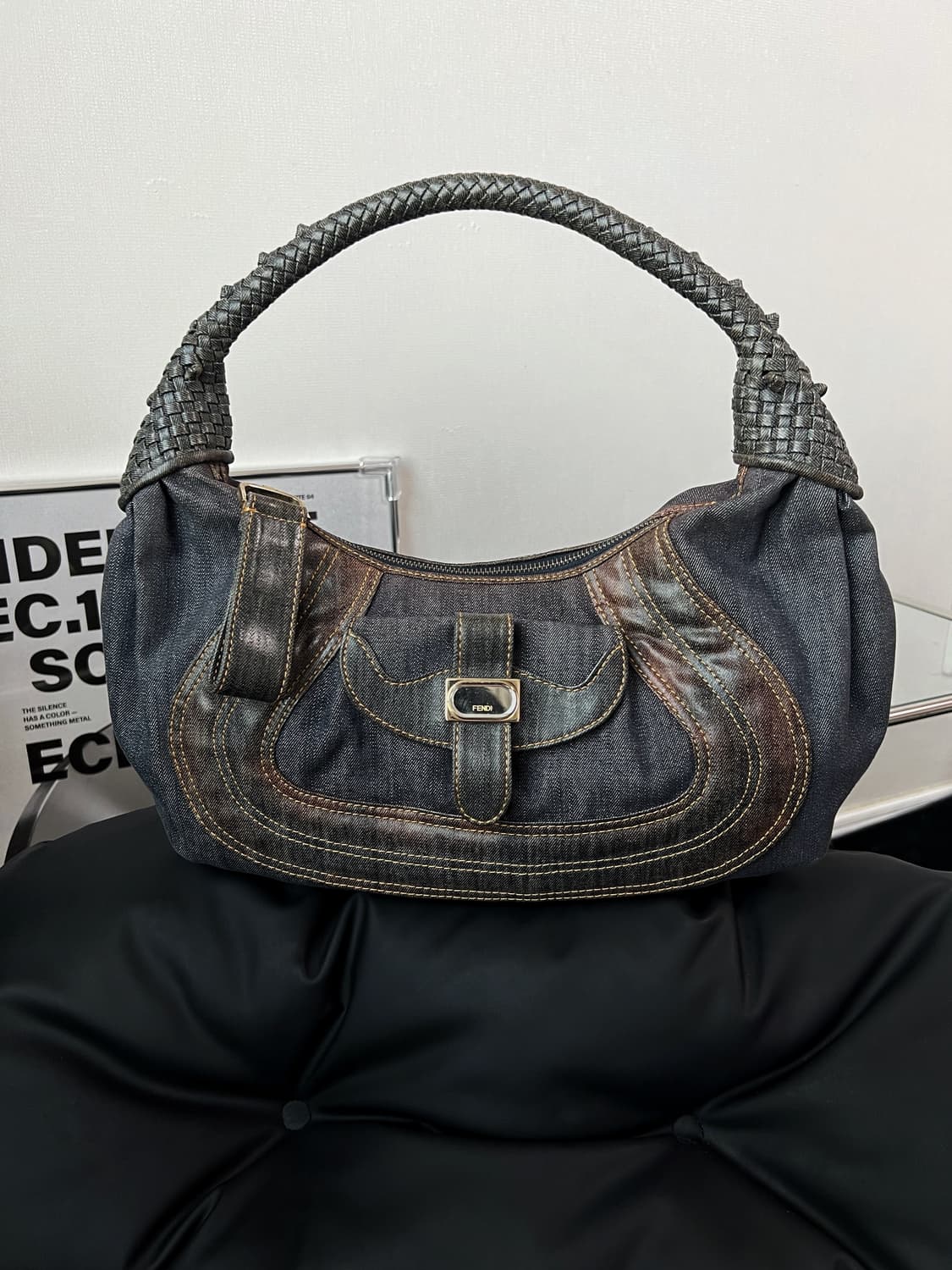 펜디 데님 스파이 미니 숄더백 상품이미지2