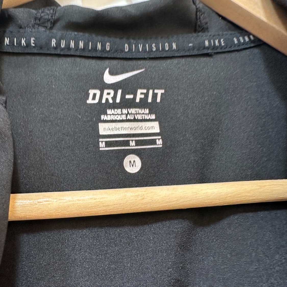 나이키 드라이핏 러닝 디비전 후드 바람막이 상품이미지2