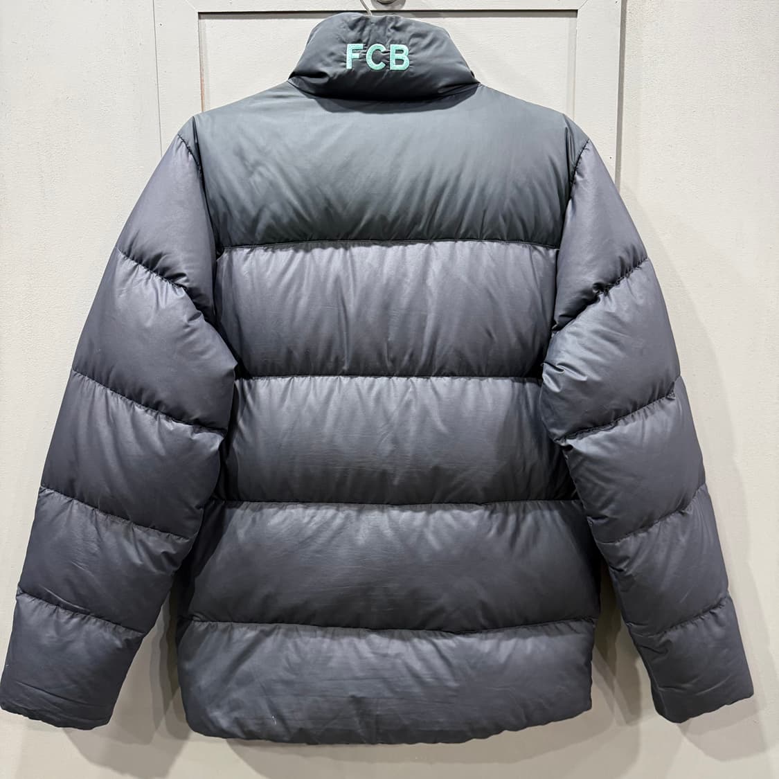 S 나이키 FC바르셀로나 축구팀 덕다운 패딩 자켓 상품이미지2
