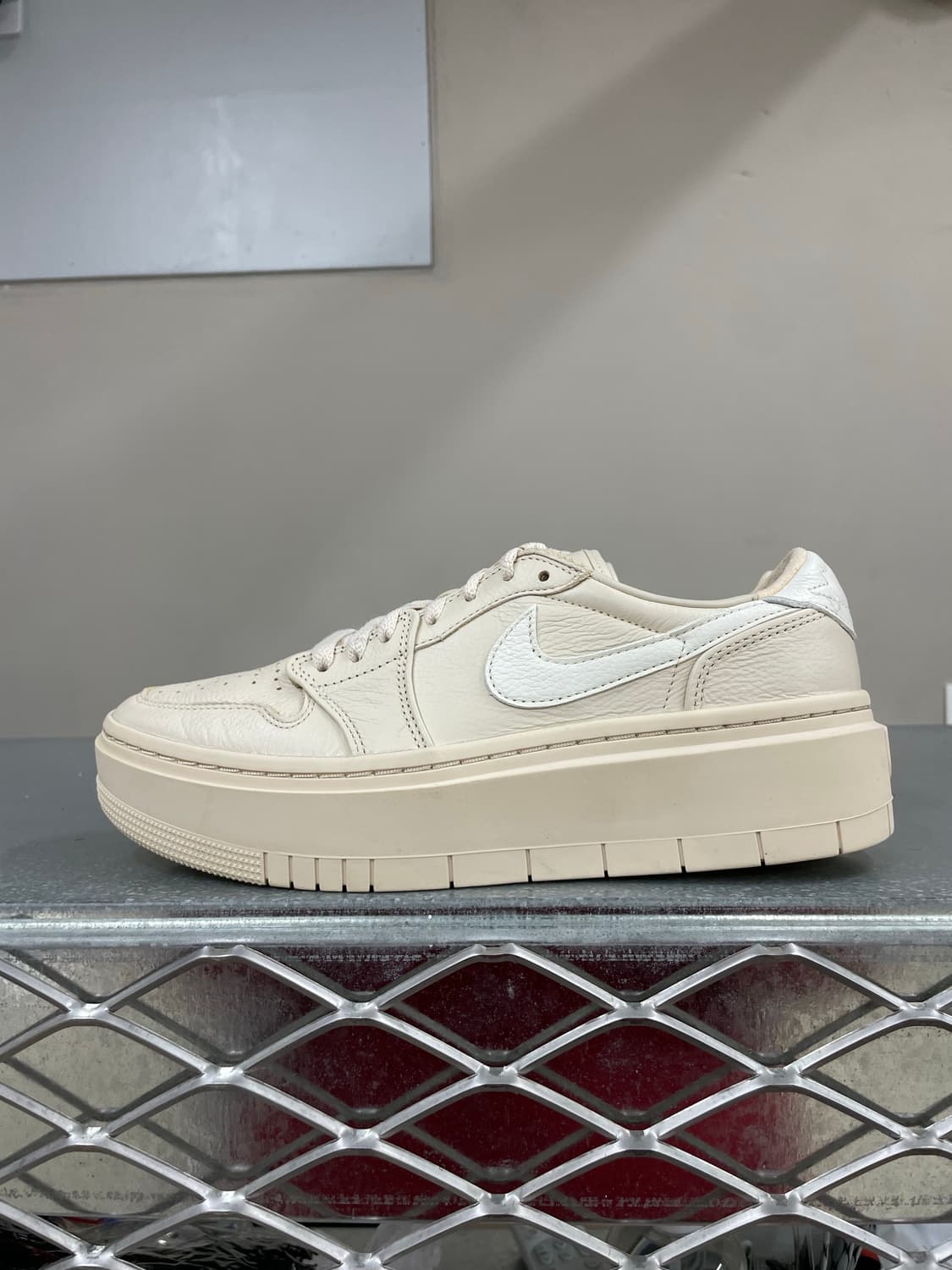 나이키 에어 조던 1 엘리베이트 로우 255 상품이미지1