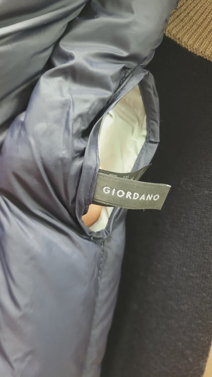 지오다노 리버시블  패딩목도리 상품이미지3