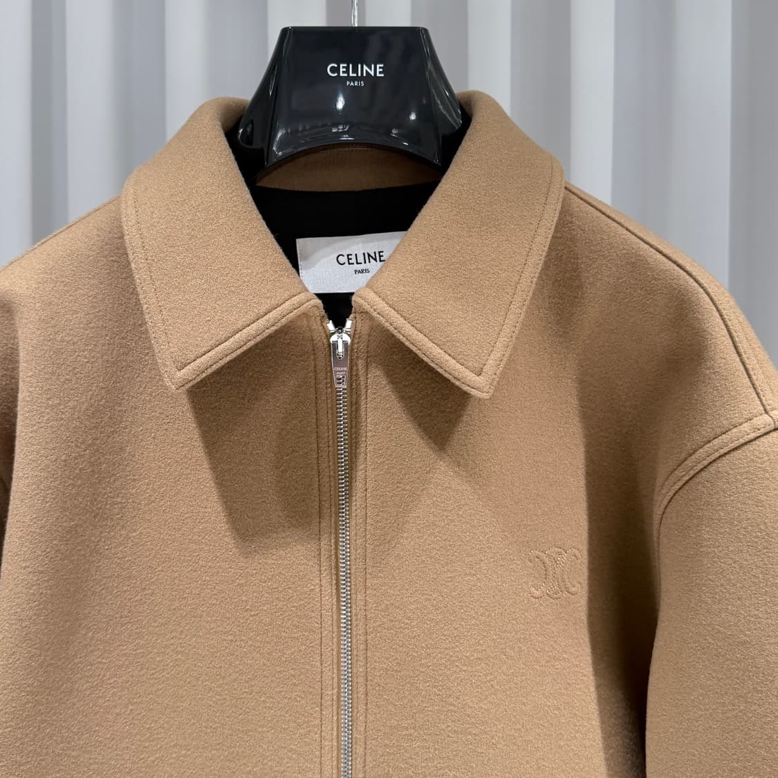 (S/48) / 셀린느 신상 트리오페 자수로고 울 펠트 자켓 카멜 상품이미지4