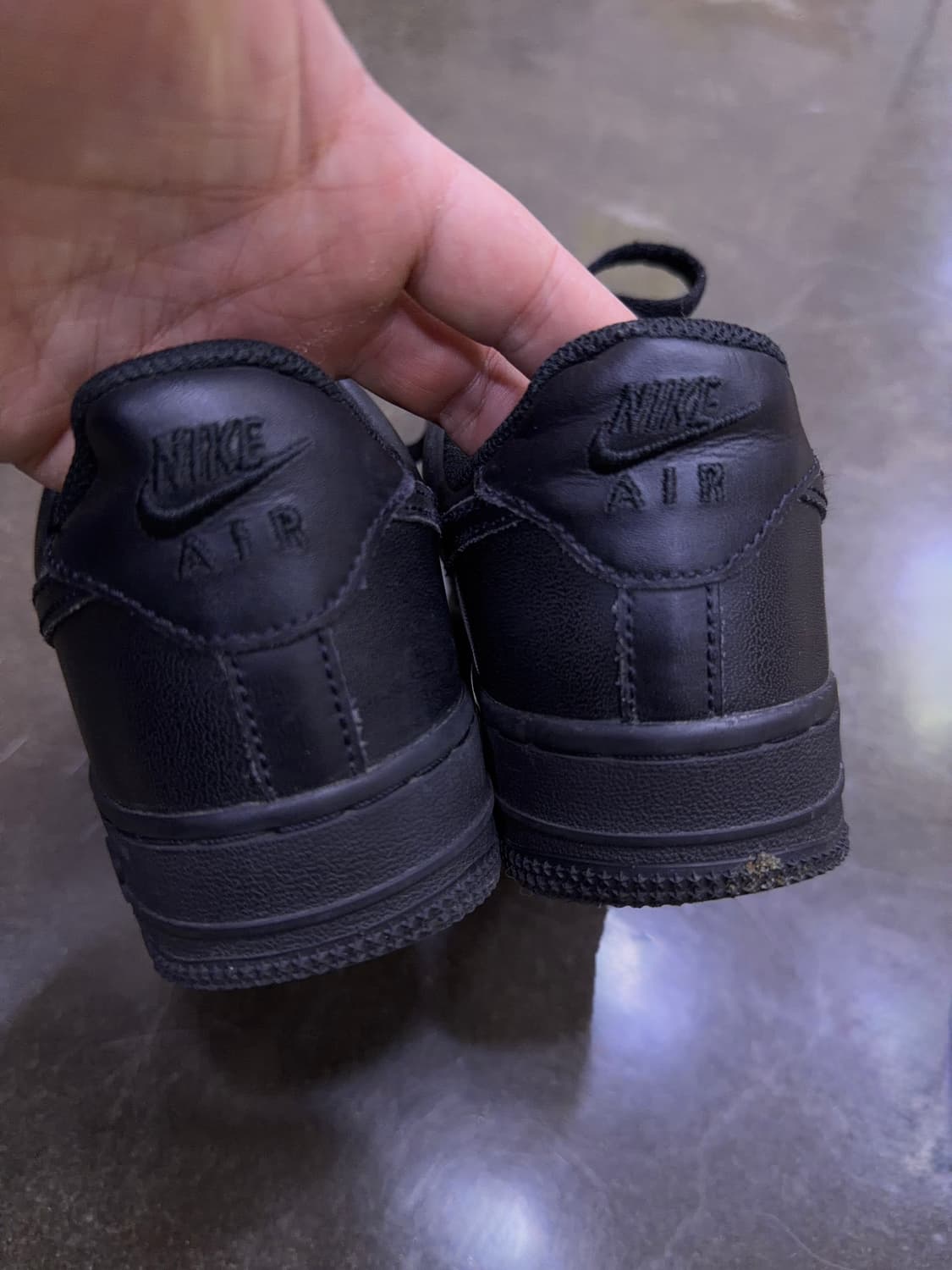나이키 에어포스 1 07 트리플블랙 로우 235 상품이미지8