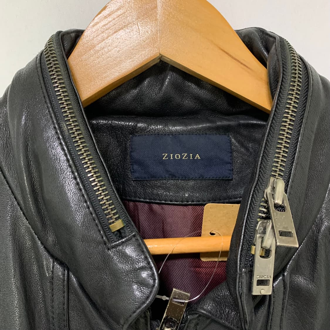 지오지아 ziozia 블랙 지퍼 모크넥 포켓 양가죽 자켓 리얼레더 상품이미지4
