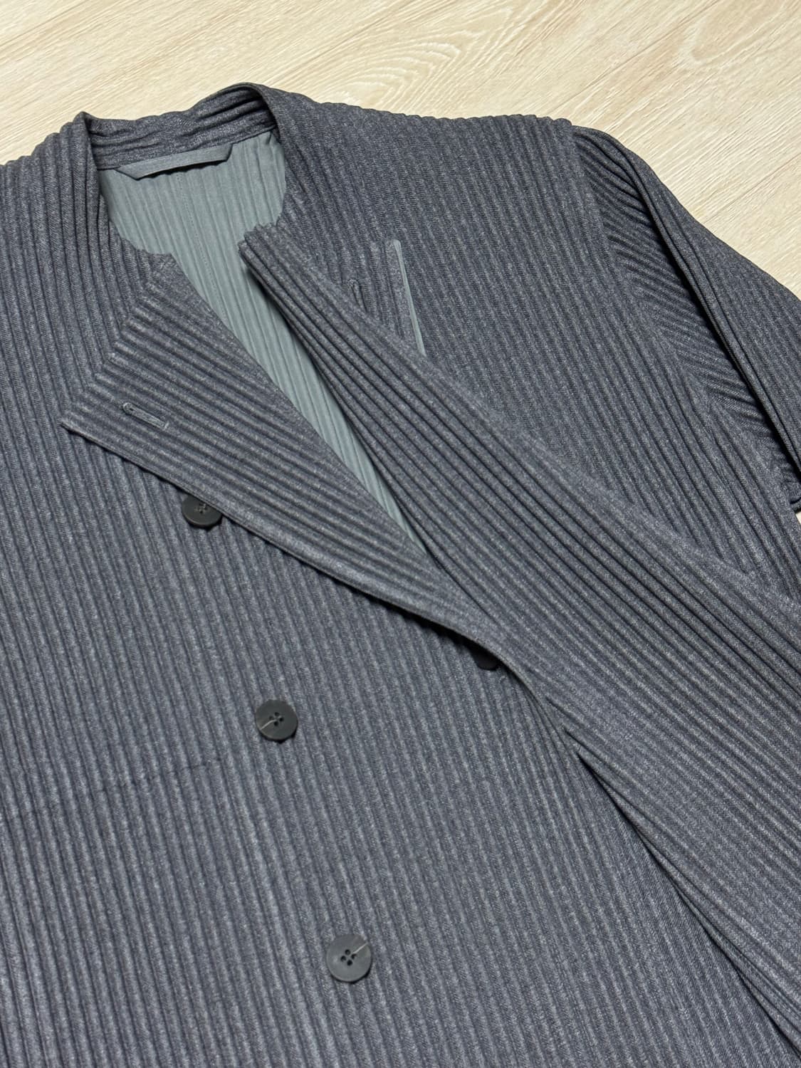 옴므플리세 울라이크 플리츠 자켓 상품이미지6