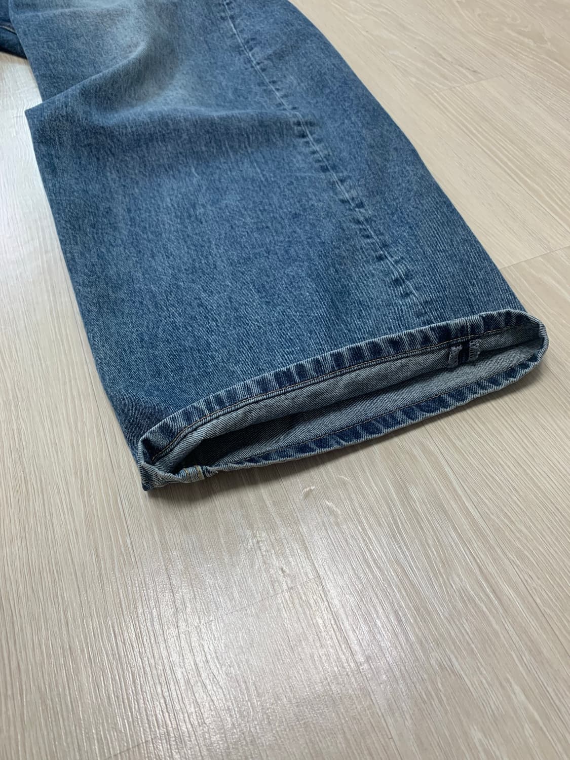 [ 4(L) ] 해칭룸 와이드 커브진 블루 상품이미지3