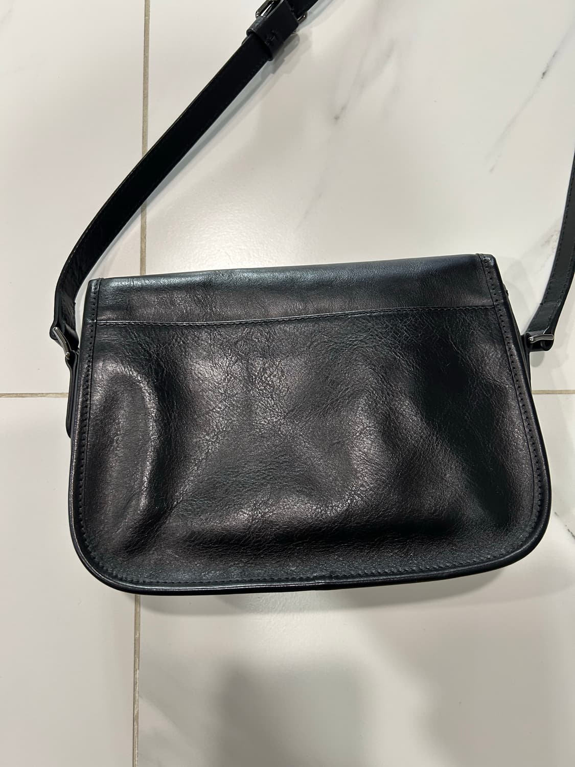 아트이프엑츠 카트리지 레더백 상품이미지3