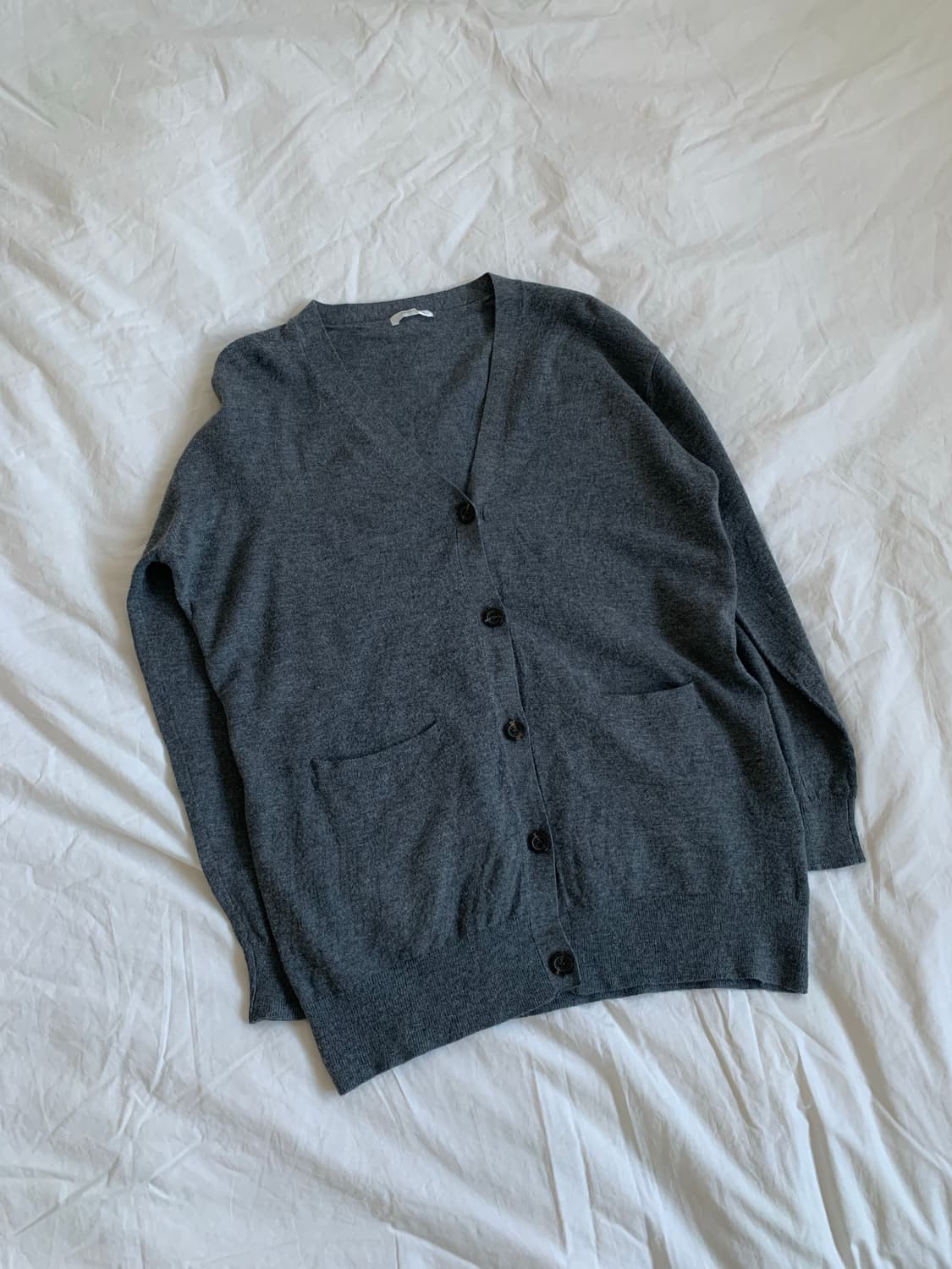 그레이 브이넥 가디건 상품이미지2