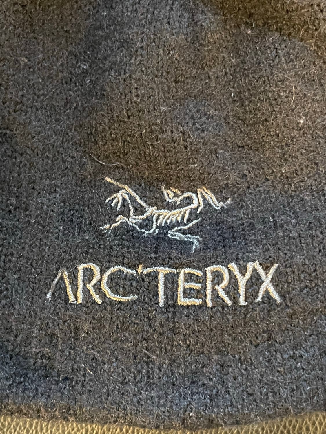 아크테릭스 블랙 숏 비니 상품이미지2