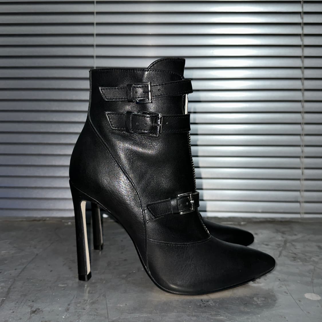 00s 게스 가죽 모토 하네스 포인트 부츠 상품이미지5