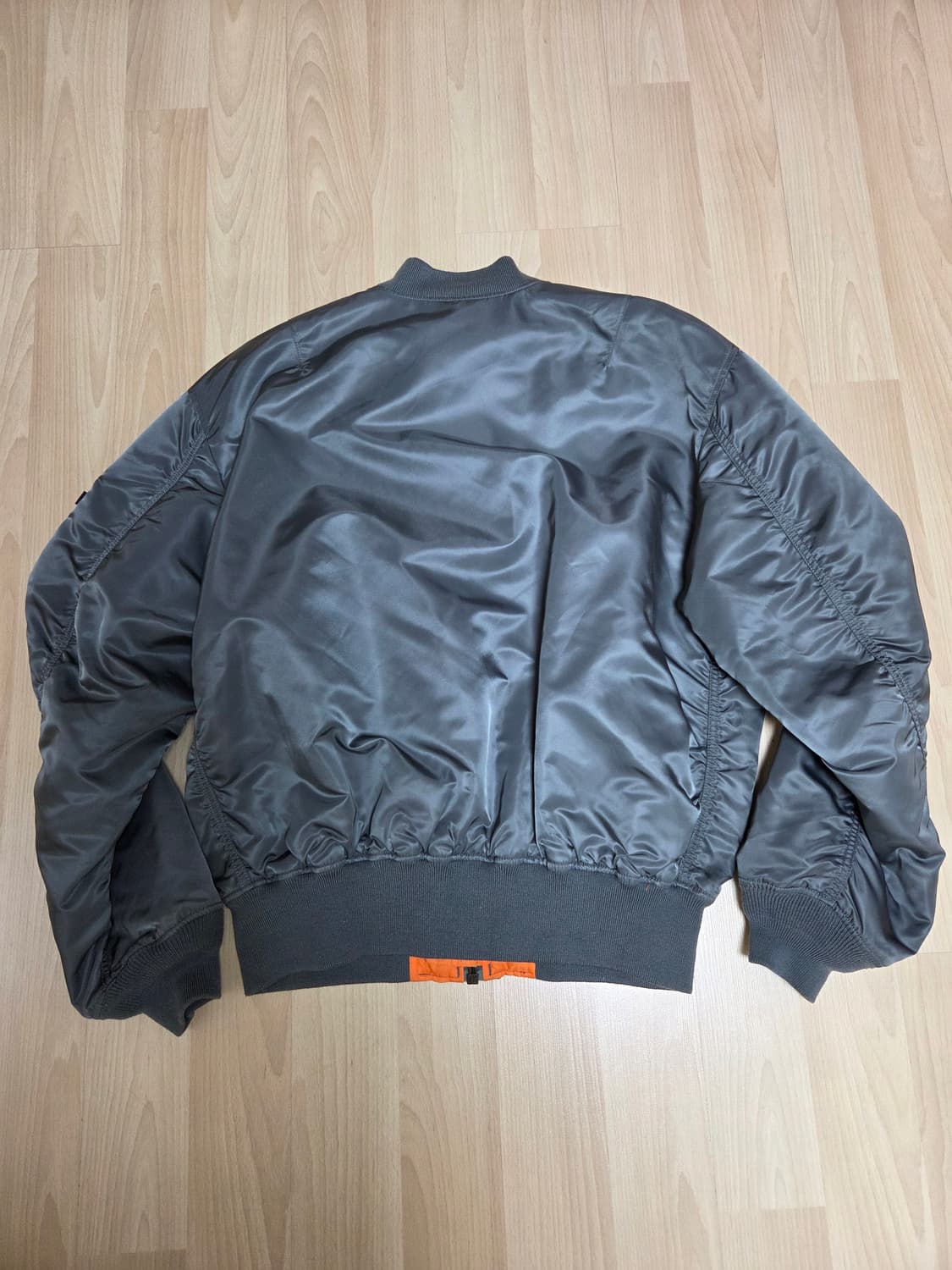 알파 인더스트리 L-2B 루즈핏 Gun Metal 상품이미지2