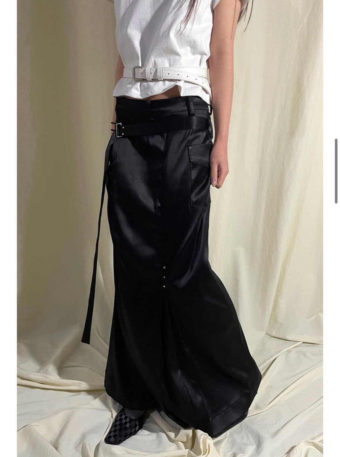 스틸레써디 glossy maxi skirt 상품이미지1