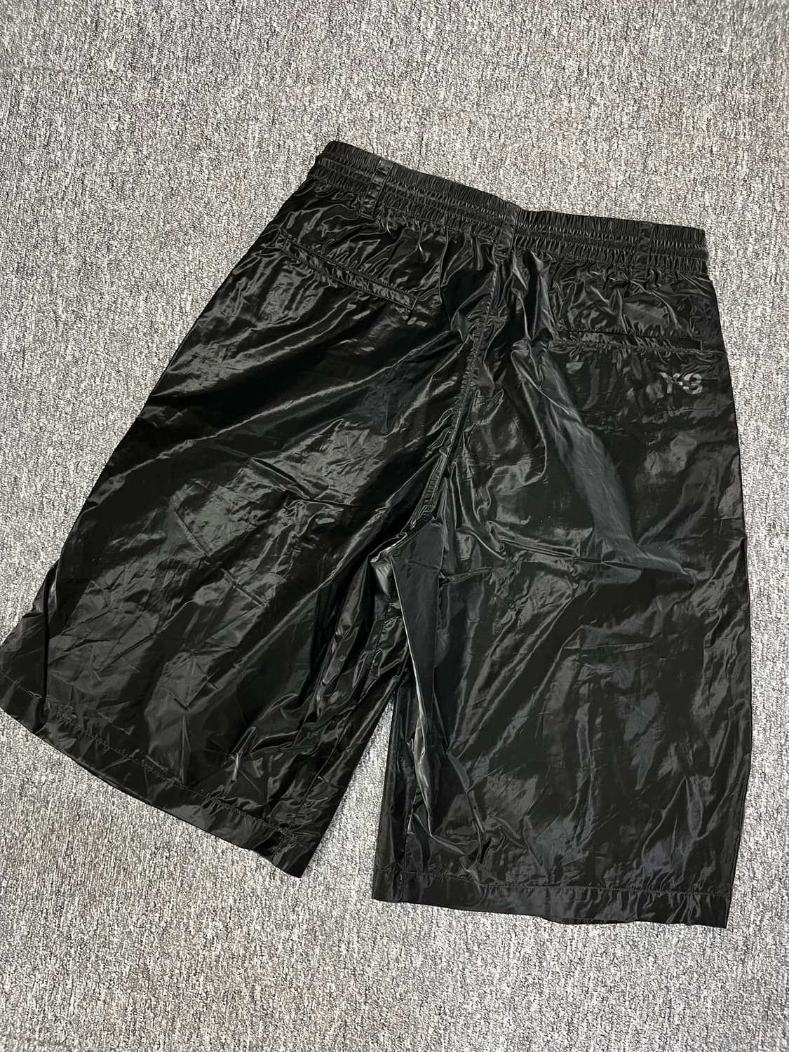 Y-3 트리플 나일론 버뮤다 쇼츠 상품이미지5
