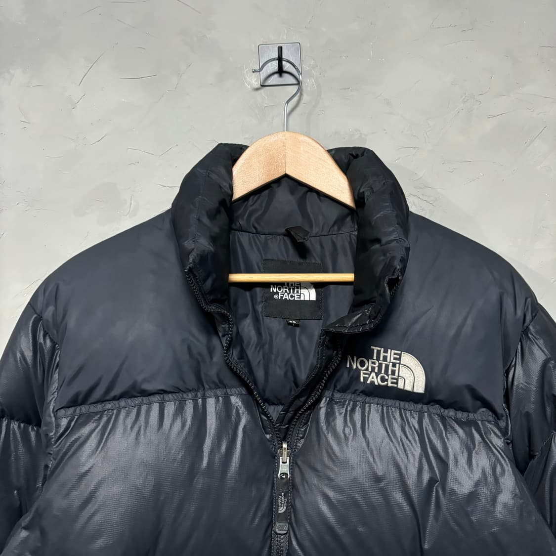 노스페이스 눕시 700 구스다운 패딩 검정 상품이미지2