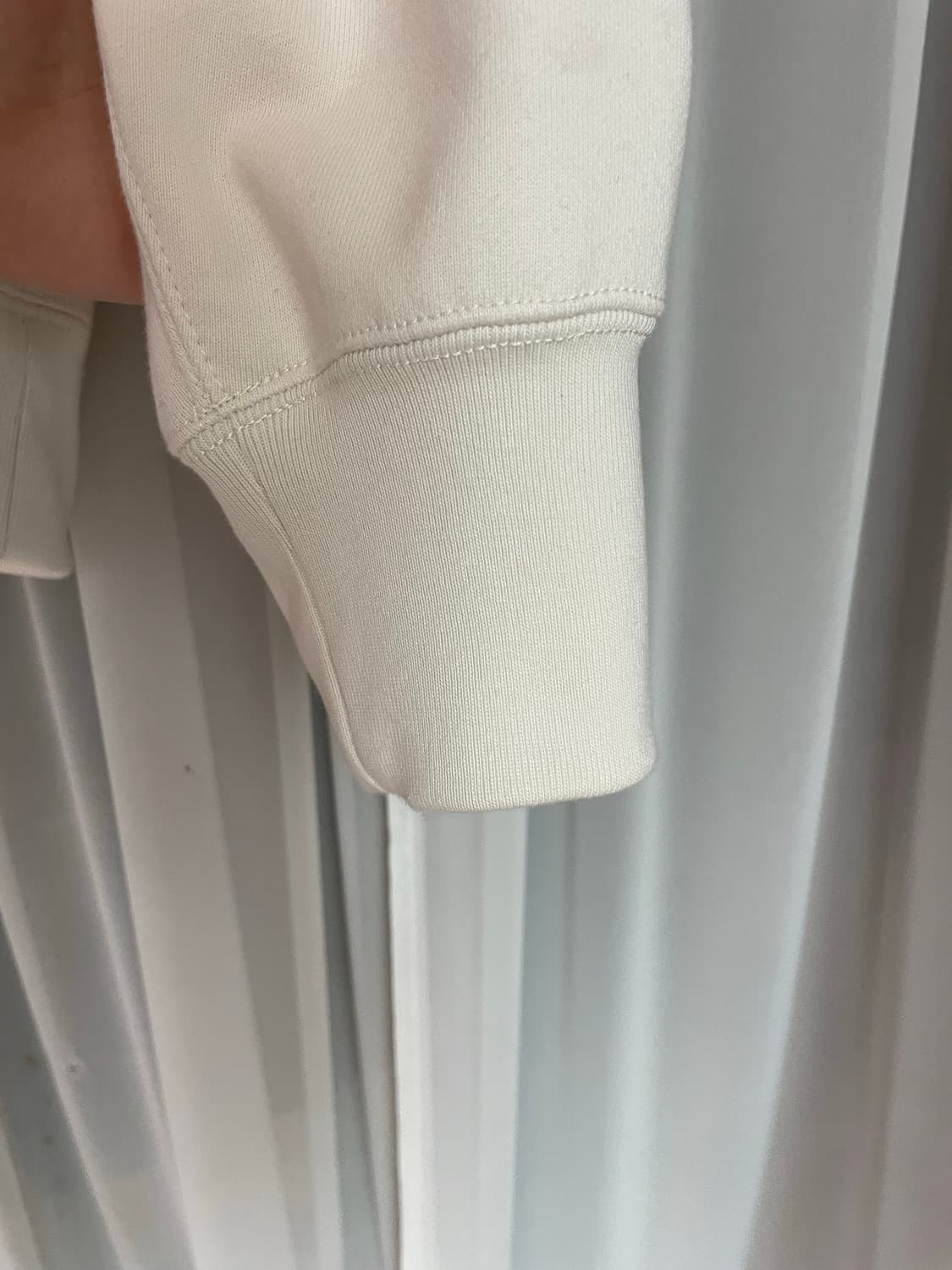 (미착용 새상품) 일본 유니클로 직구 몬치치 맨투맨 상품이미지5