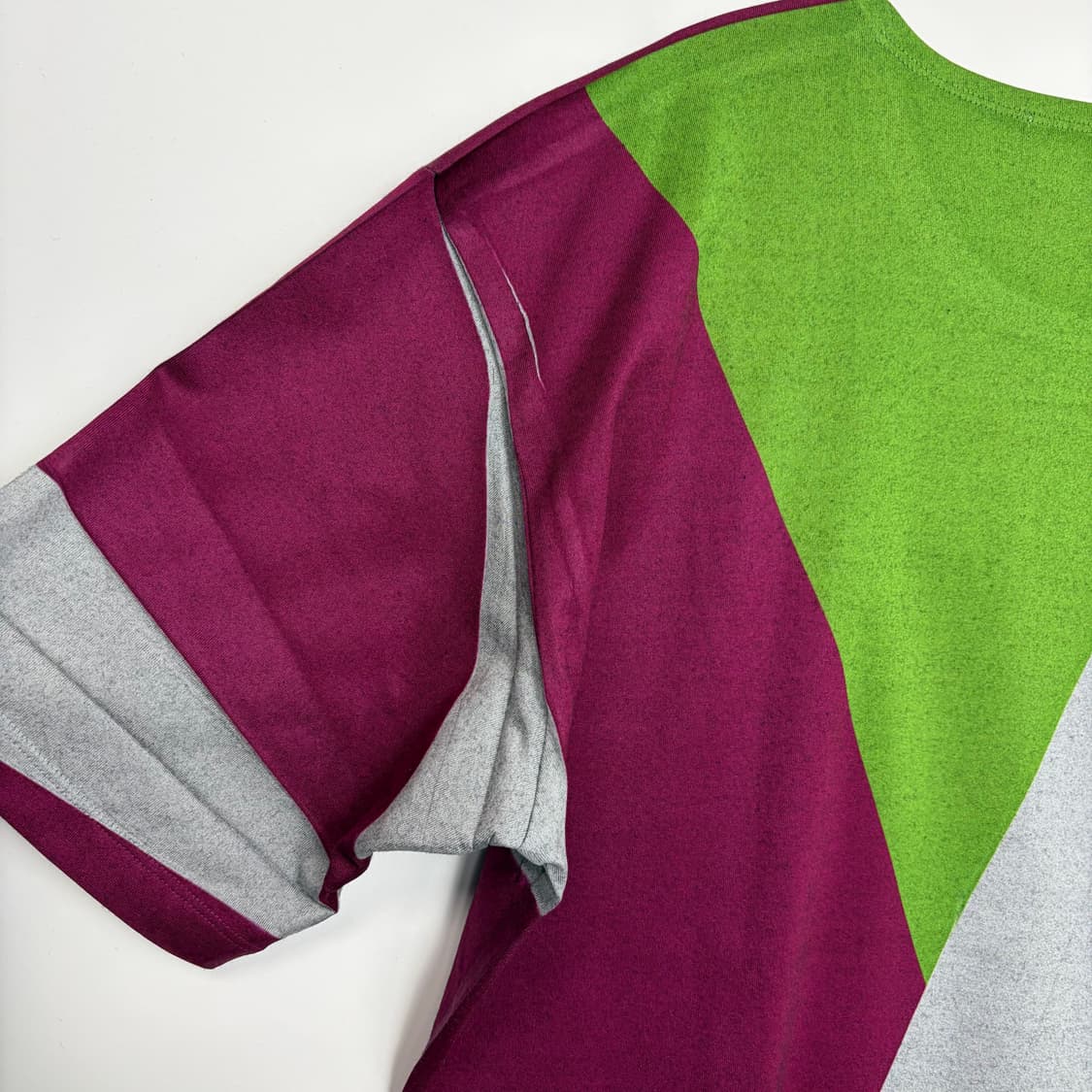 이세이미야케 맨 패턴 반팔 티셔츠 상품이미지9