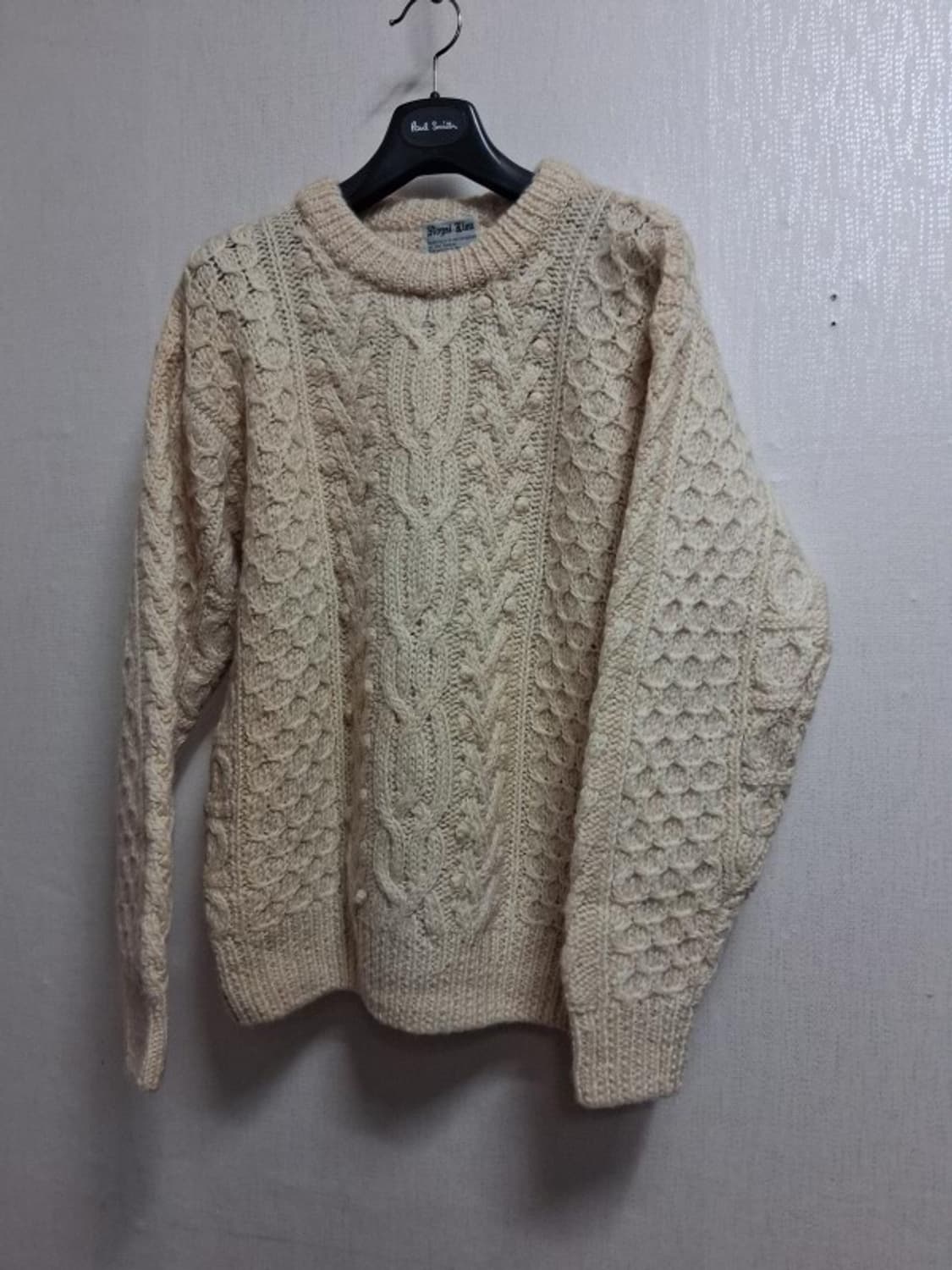 Royal Lion 아이보리 흰둥이 꽈배기스웨트 남성 100 방울이폼폼  상품이미지1