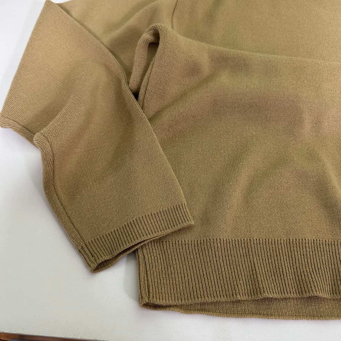 L 드로우핏 베이지 캐시미어혼방 라운드니트 상품이미지4