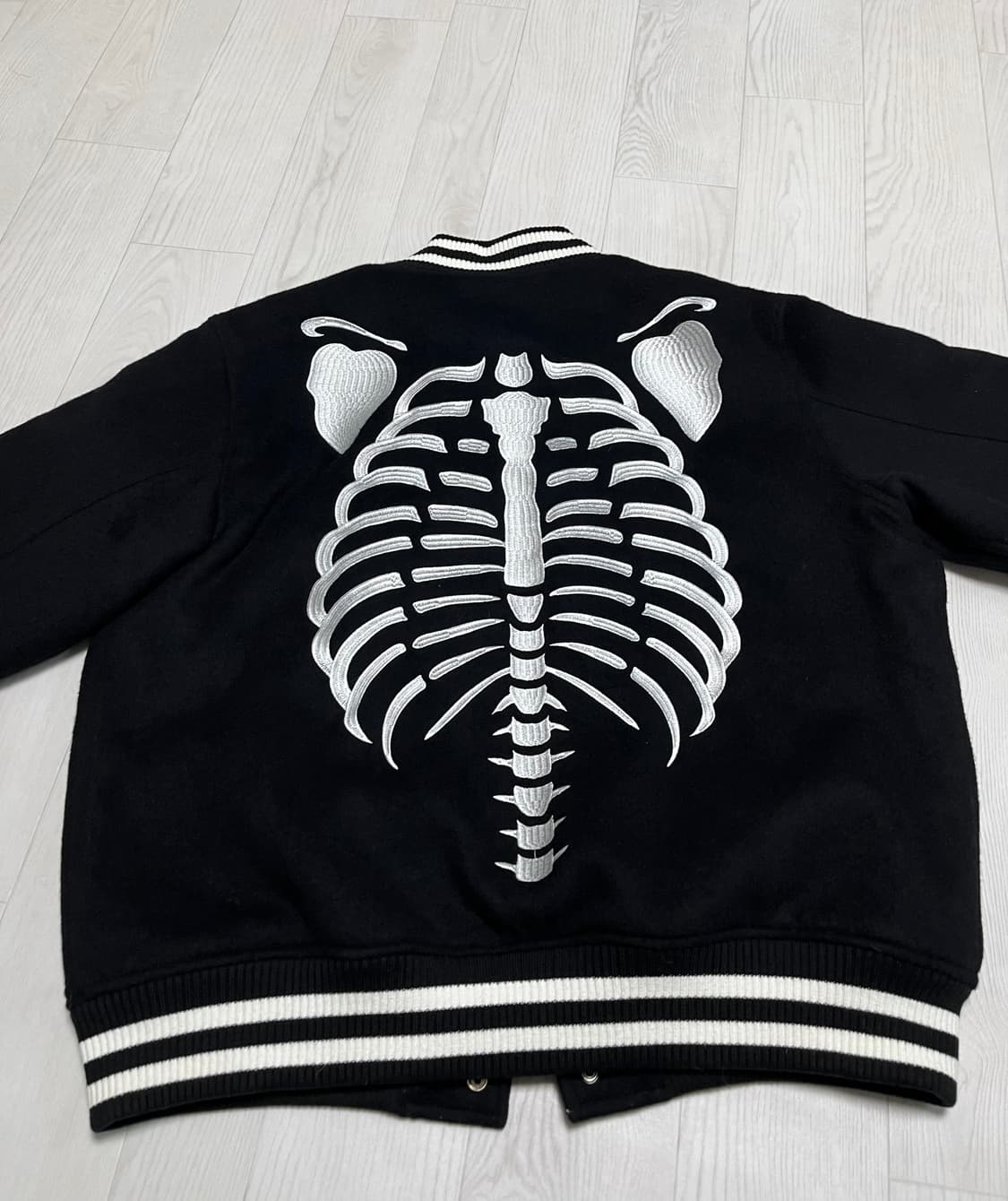 라퍼 본 바시티 자켓 상품이미지2