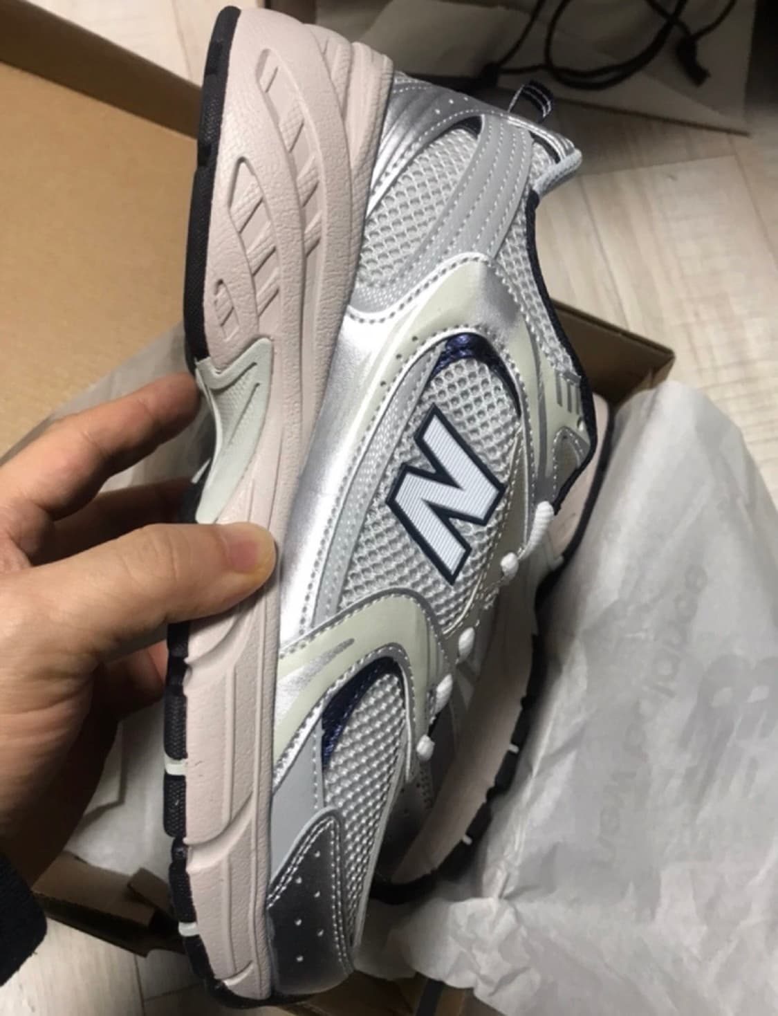 새상품 뉴발란스 530 실버 상품이미지4