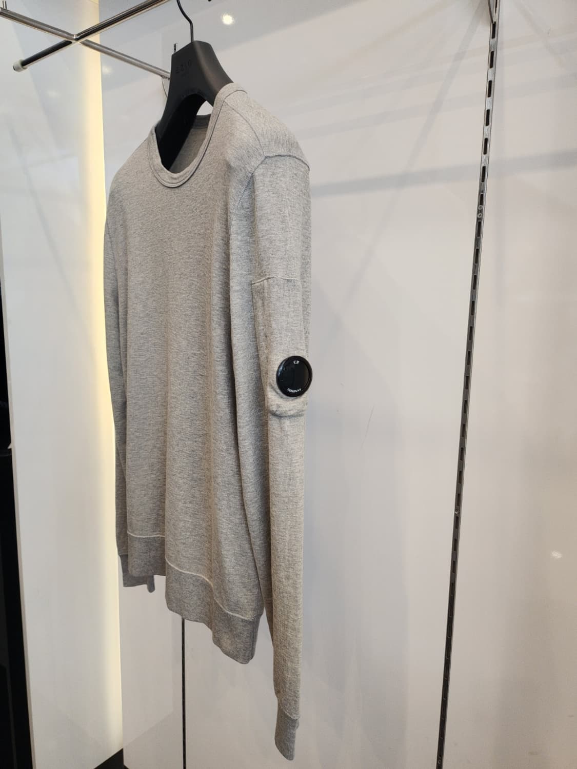 CP컴퍼니 렌즈와펜 맨투맨M 상품이미지3