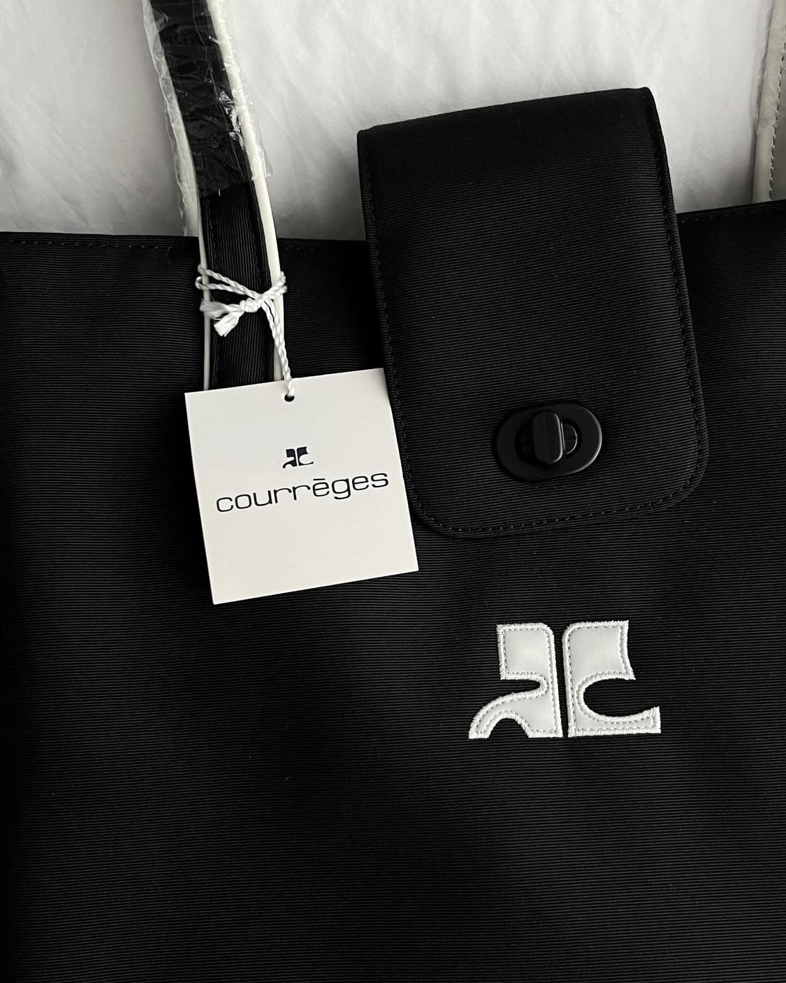 (택,새상품)꾸레쥬 숄더백 상품이미지3