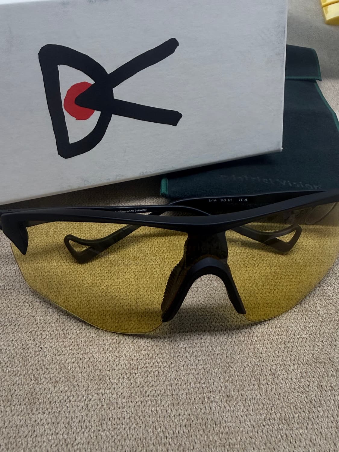 디스트릭트비전 준야레이서 옐로우 상품이미지1