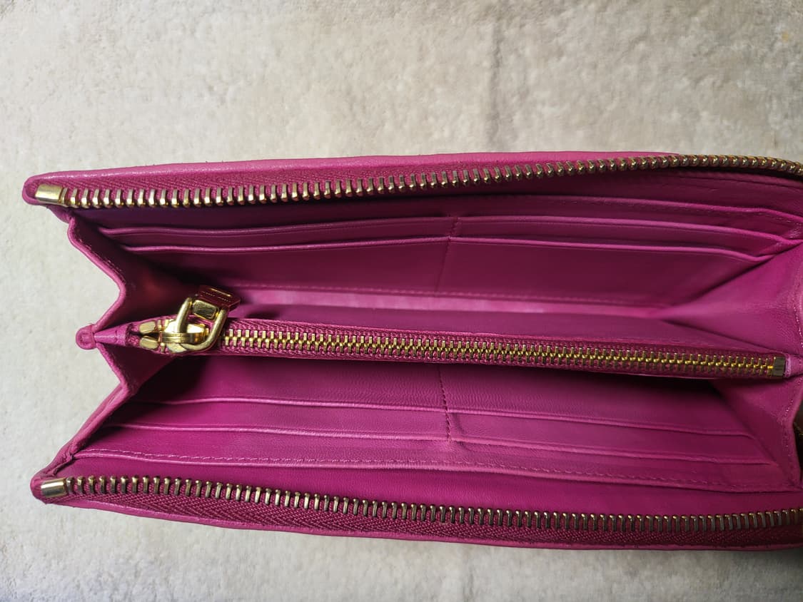 미우미우 마틀라세 장지갑 상품이미지6