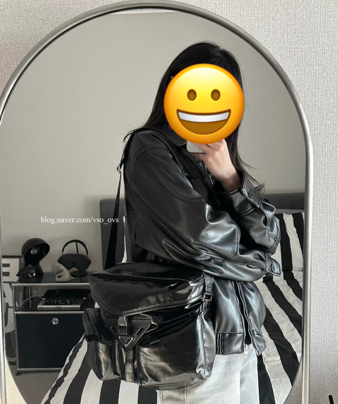 프라다 남성 가죽 크로스백 숄더백 블랙 팝니다 상품이미지9