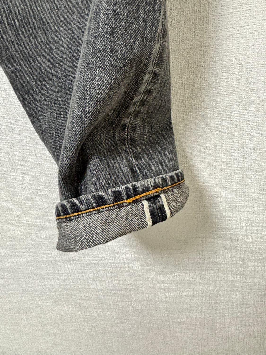 [새제품] FOB factory 셀비지 그레이 워싱데님 32/30 상품이미지5