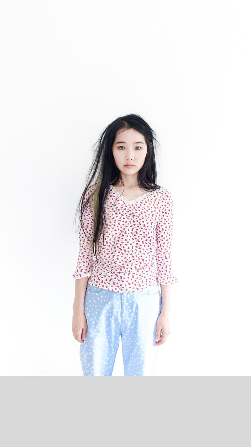 little strawberry lace top (ivory) 상품이미지1