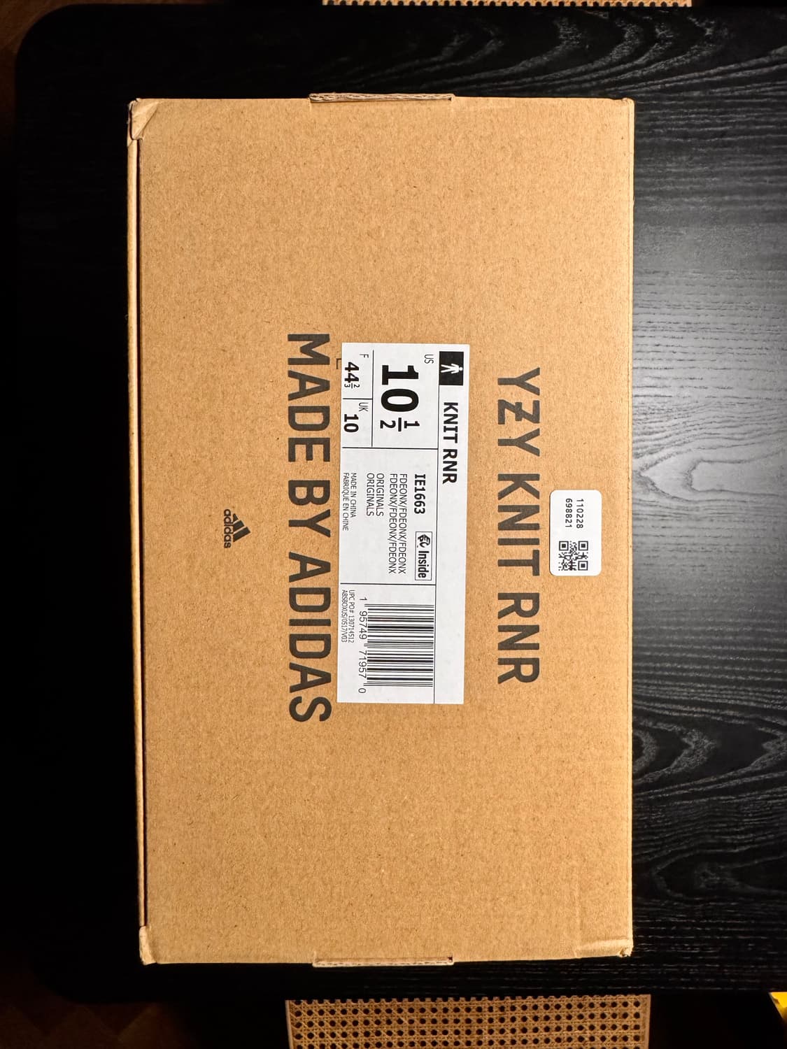 Adidas Yeezy Knit RNR Fade Onyx (285) 상품이미지1