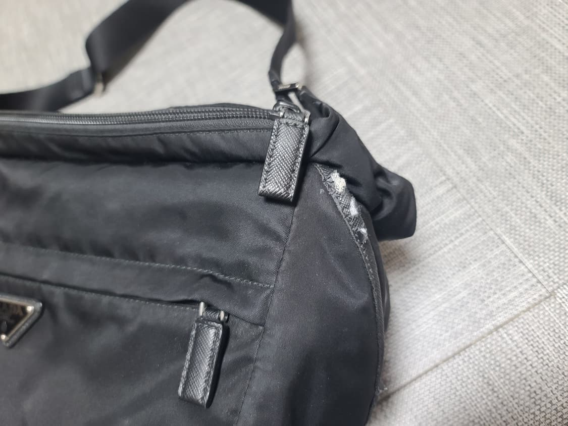 프라다 바이커백 라지 2vh991 메신저백 크로스백 상품이미지4